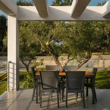 Johnny's White Luxury Vila Tsilivi (Zakynthos)