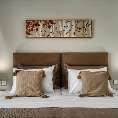 Johnny's White Luxury Tsilivi (Zakynthos)