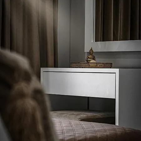 Johnny's White Luxury Tsilivi (Zakynthos)