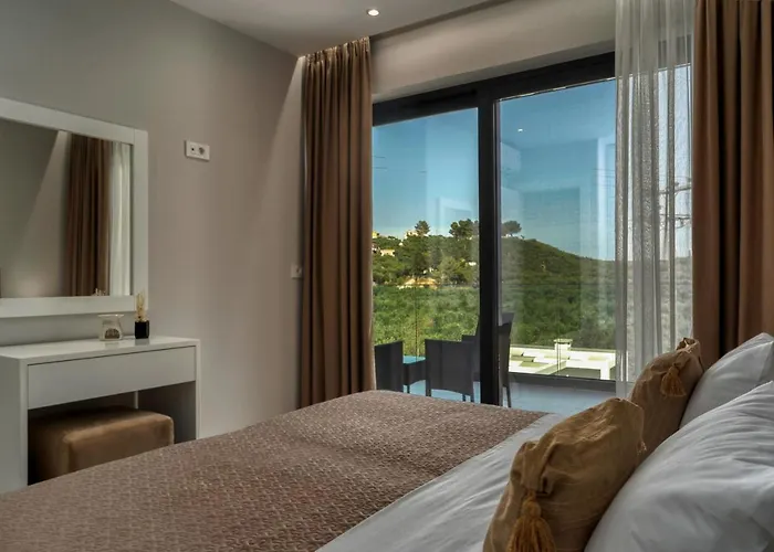 Johnny's White Luxury Villa